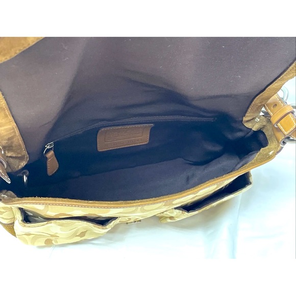 Coach 2pc Set Bag and Wallet w/ Dust bag Rare Excellent Condition no call outs - Picture 11 of 16